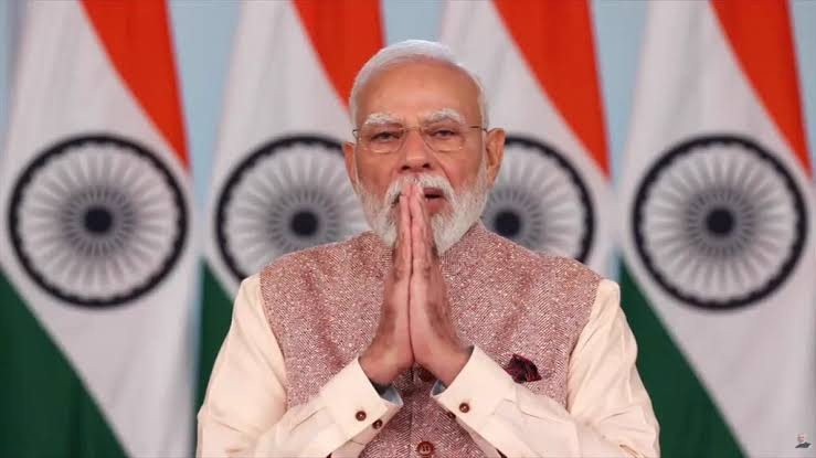 Modi Inaugurates Swaminarayan Temple in Paris