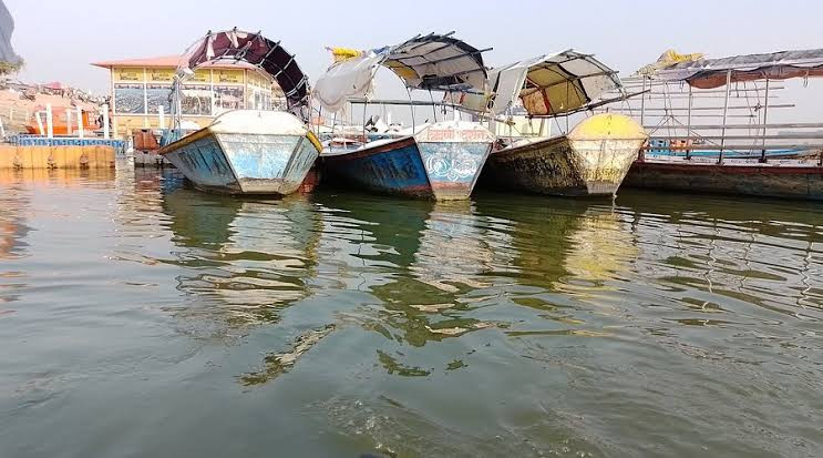 The water levels of the Ganga and Yamuna rivers in Prayagraj