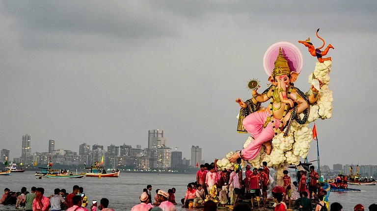 Four killed by live wire at MP Ganesh pandal