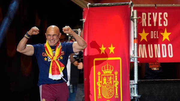 World Cup-winning boss Luis de la Fuente