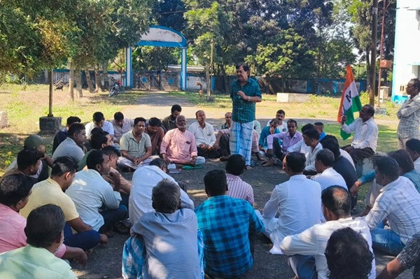 Chopra MLA holds organizational meeting with Trinamool workers
