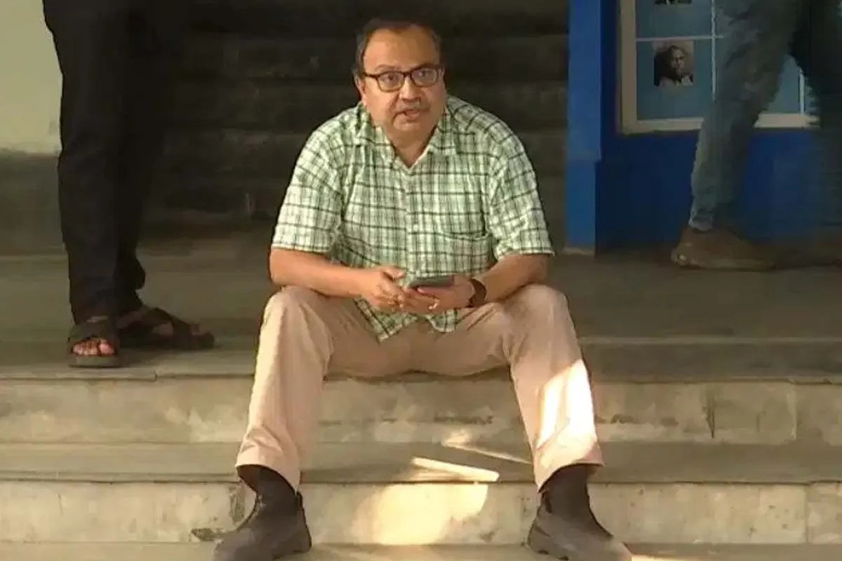 Kunal Ghosh in front of Amherst Street Police Station