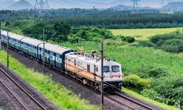 Landslide Derails Locomotive in Keralam