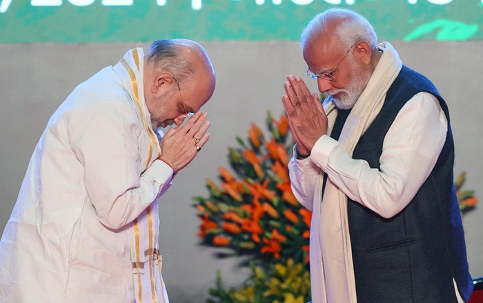 PM Modi extends birthday wishes to HM Shah