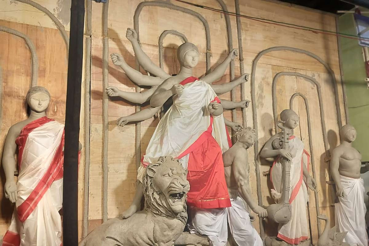 The idol of Khidirpur Sarbojanin