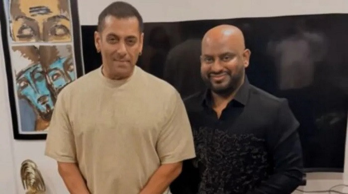 Salman Khan with BJYM treasurer PM Sai Prasad