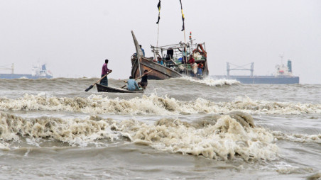 Trawler sinks in Bay of Bengal 18 fishermen missing
