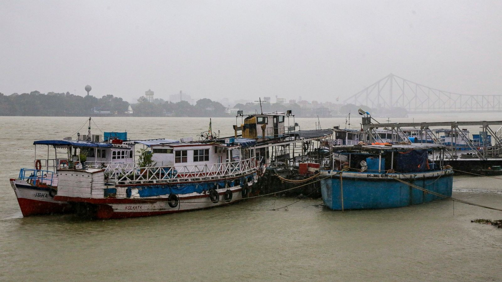 Ferry service suspended in Sundarbans due to bad weather