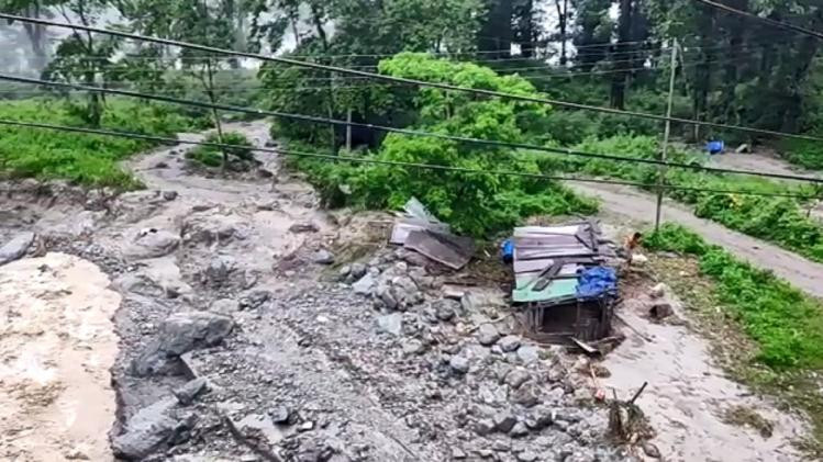 National Highway No. 10 was temporarily closed
